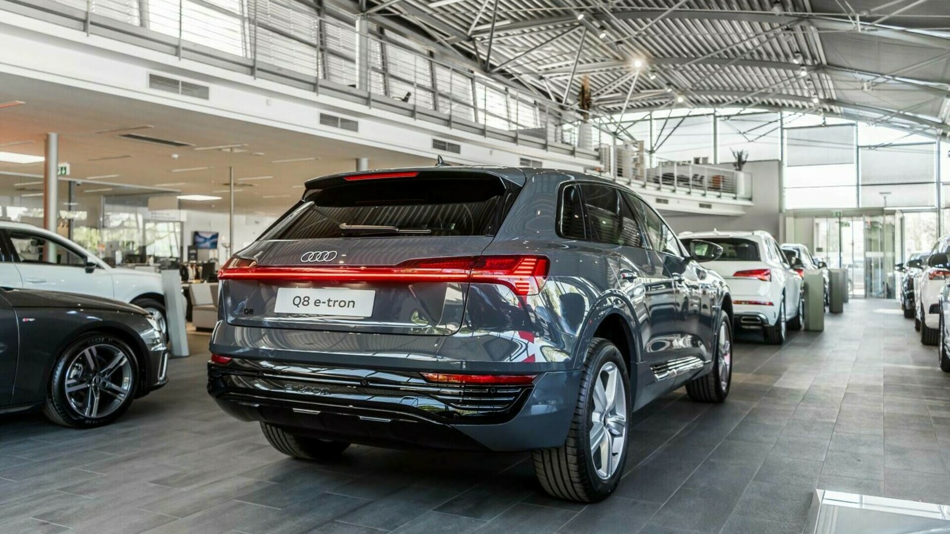 audi-q8-e-tron-2023-6_1